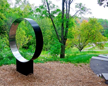 Circle sculpture