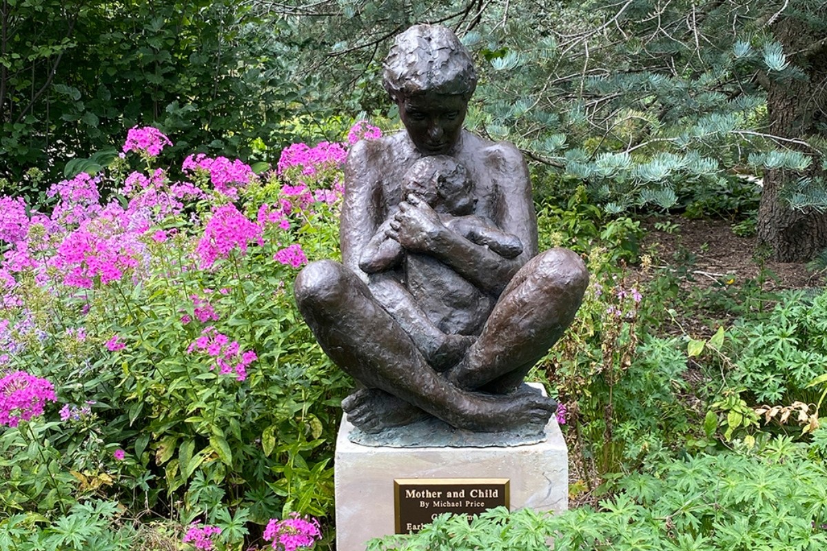 Mother and child bronze sculpture